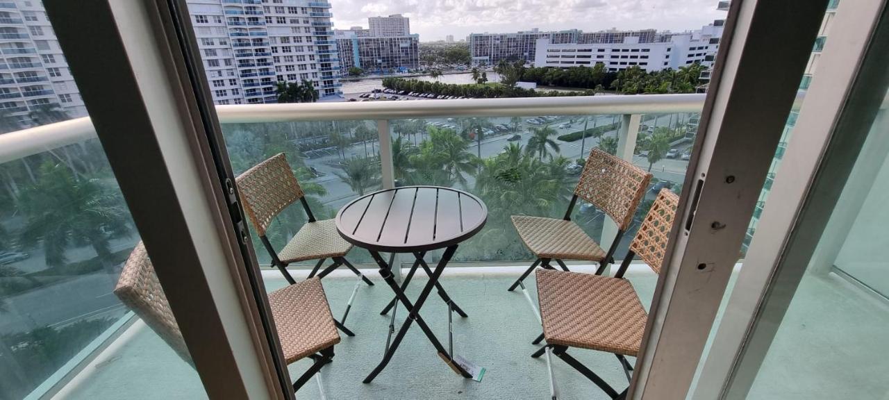 New Luxury Apartment 2Br 2Ba Direct Beach Access 할리우드 외부 사진